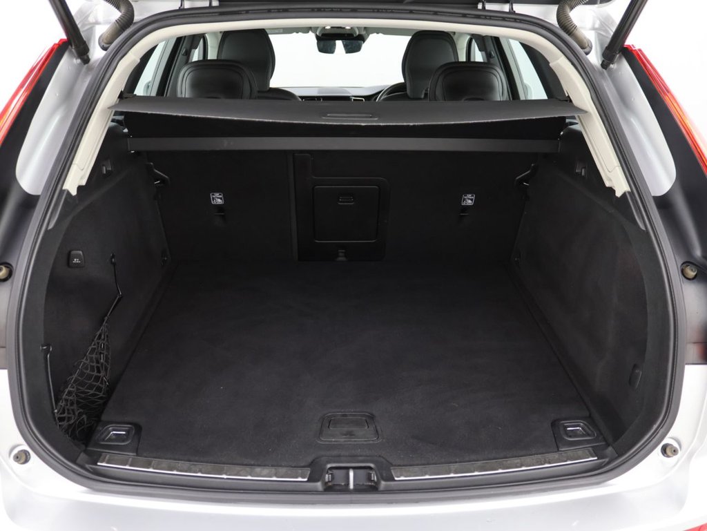 Used Volvo XC60 2018 for sale - 76018946: Photo 24