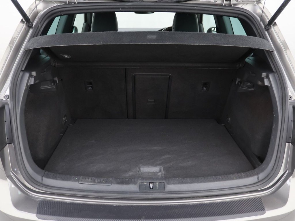 Used Volkswagen Golf 2017 for sale - 78029815: Photo 25