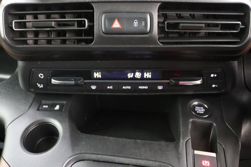 Used Peugeot Rifter 2018 for sale - 77236733: Photo 16