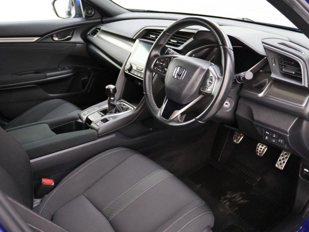 Used Honda Civic 2019 for sale - 76105373: Photo 10