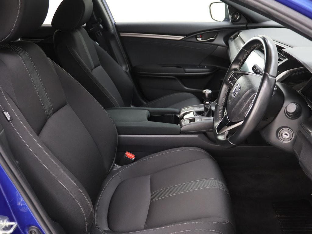 Used Honda Civic 2019 for sale - 76105373: Photo 12