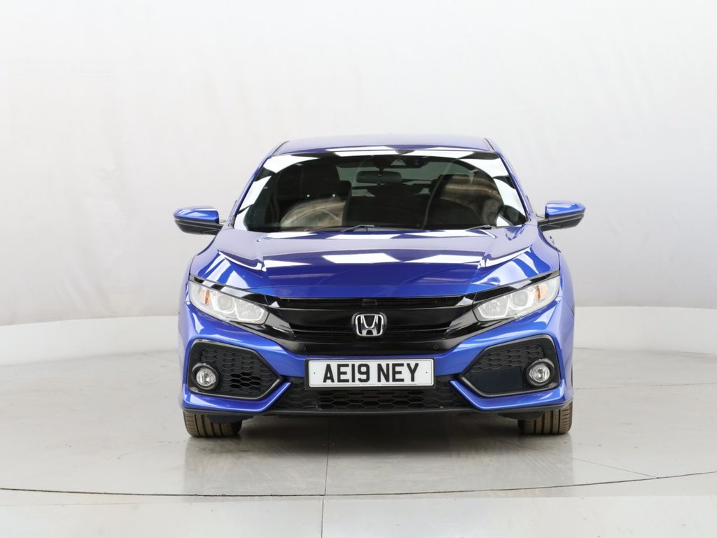 Used Honda Civic 2019 for sale - 76105373: Photo 3