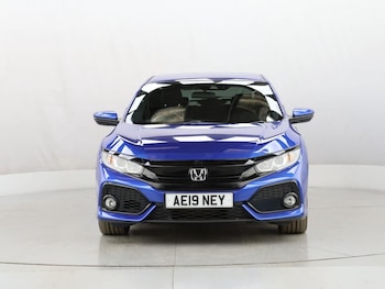 Used Honda Civic 2019 for sale - 76105373: Photo 3