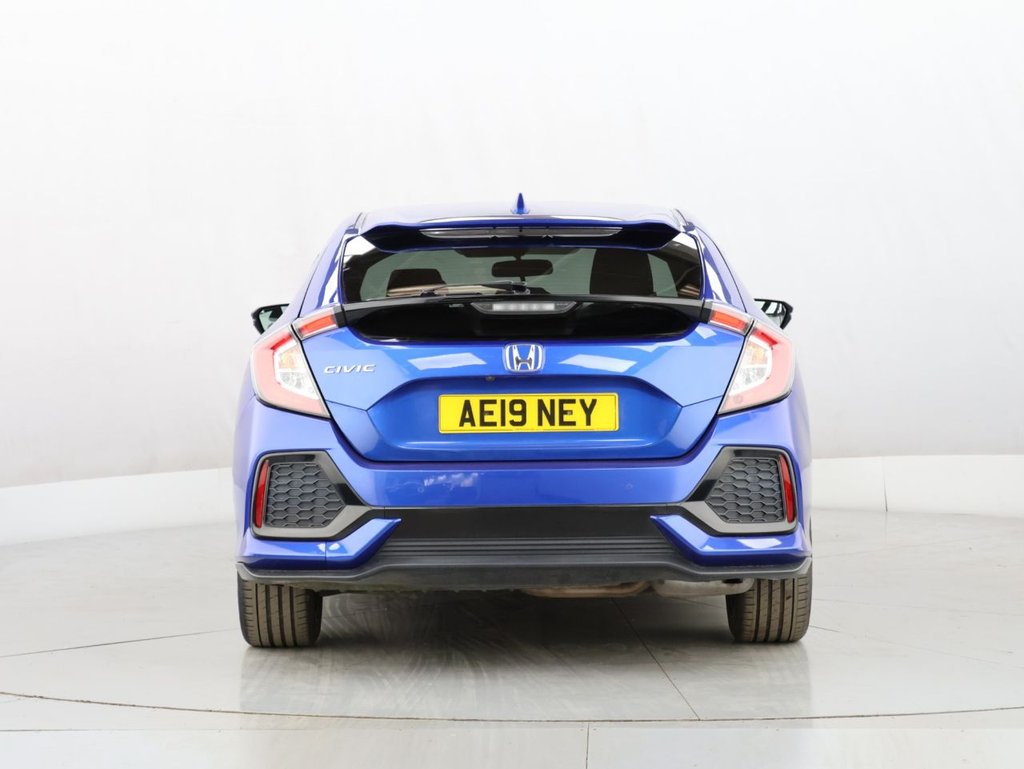 Used Honda Civic 2019 for sale - 76105373: Photo 9