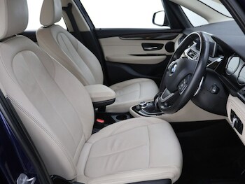 Used BMW 2 Series 2018 for sale - 78219401: Photo