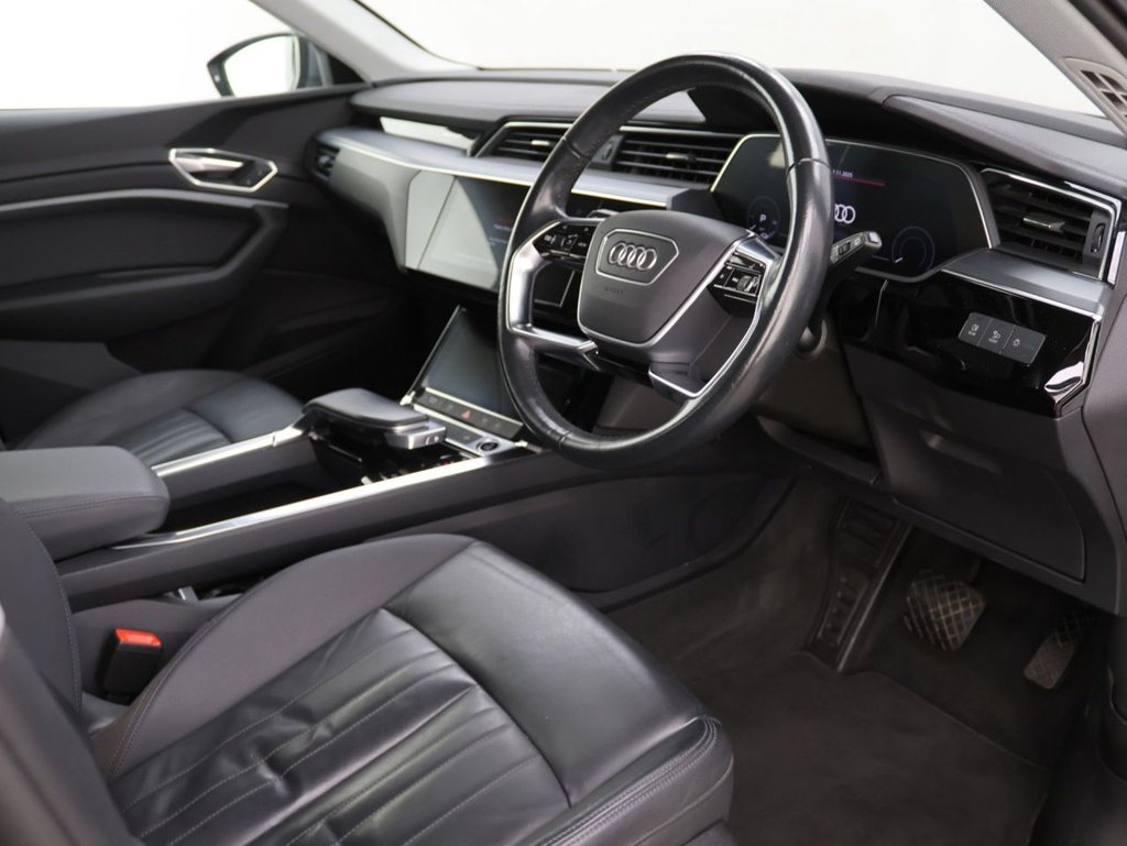 Used Audi e-tron 2021 for sale - 76535594: Photo 10