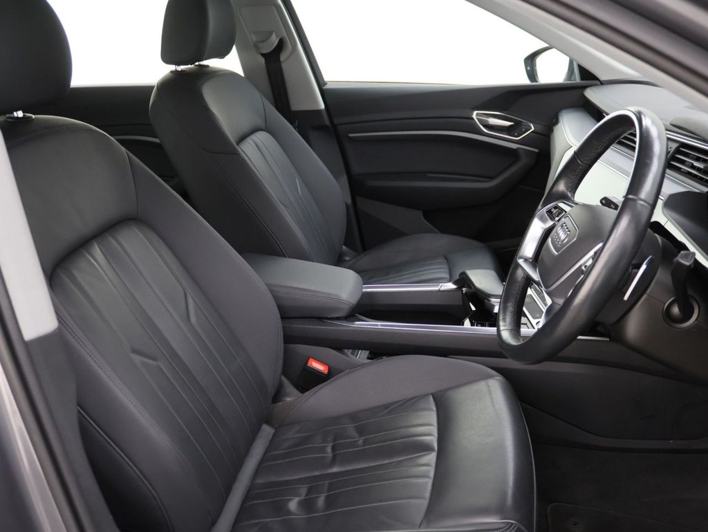 Used Audi e-tron 2021 for sale - 76535594: Photo 12