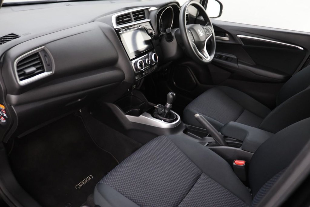 Used Honda Jazz 2018 for sale - 77089105: Photo 22