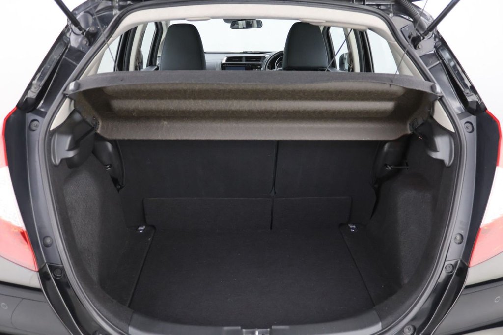 Used Honda Jazz 2018 for sale - 77089105: Photo 23