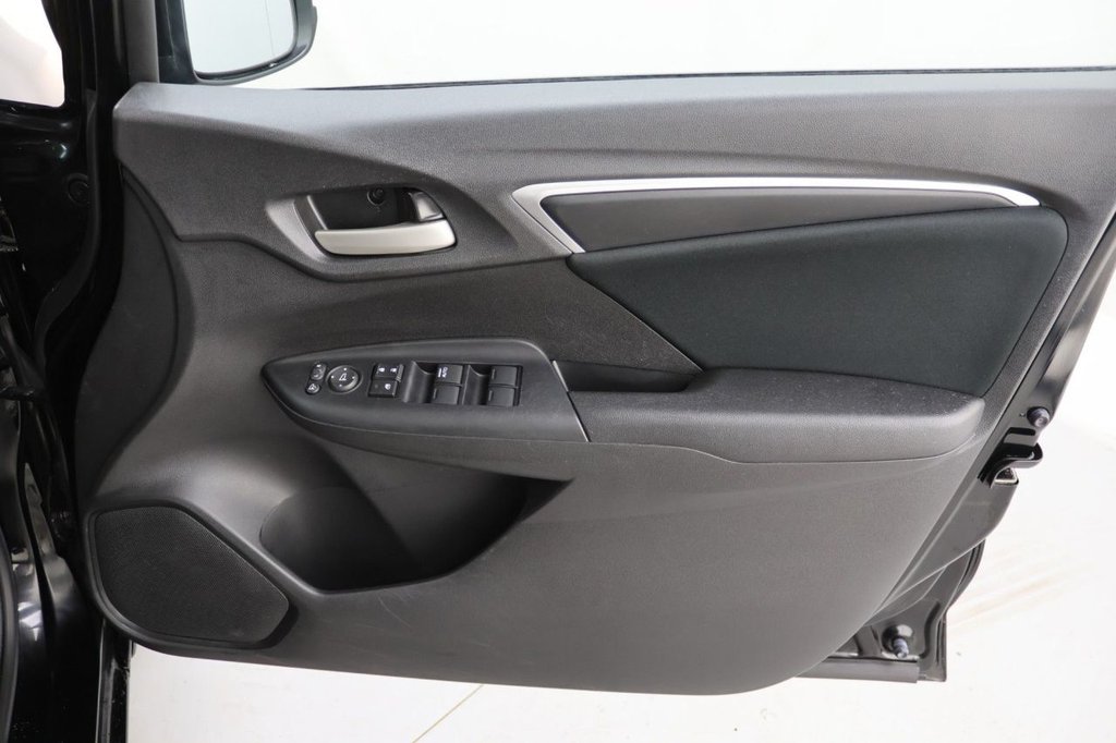 Used Honda Jazz 2018 for sale - 77089105: Photo 24