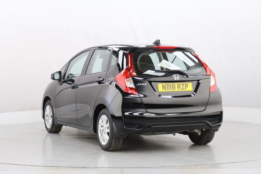 Used Honda Jazz 2018 for sale - 77089105: Photo 7