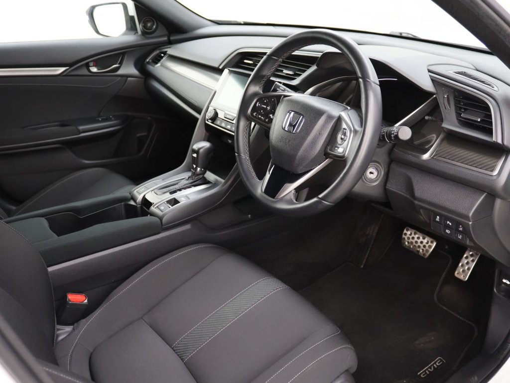 Used Honda Civic 2018 for sale - 76333242: Photo 10