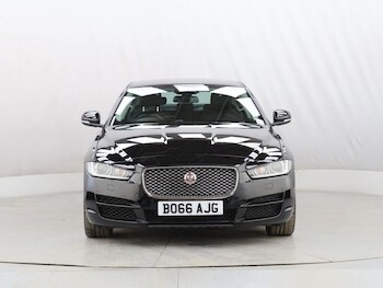 Used Jaguar XE 2018 for sale - 78543833: Photo