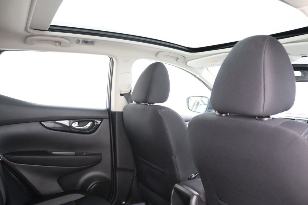 Used Nissan Qashqai 2017 for sale - 77177916: Photo 2