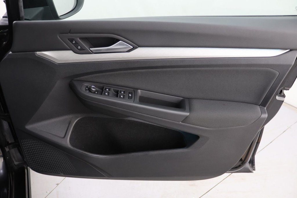 Used Volkswagen Golf 2021 for sale - 76883077: Photo 25