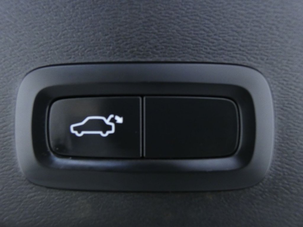 Used Volvo XC40 2021 for sale - 77719701: Photo 26