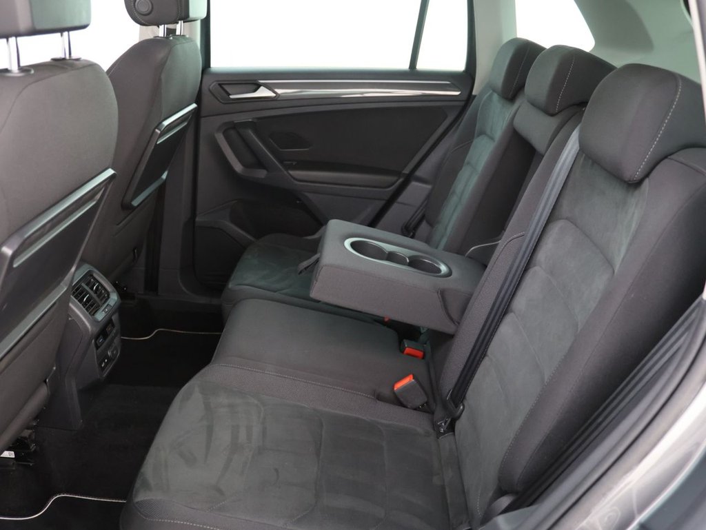 Used Volkswagen Tiguan 2018 for sale - 77372828: Photo 24