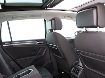 Used Volkswagen Tiguan 2018 for sale - 77372828: Photo