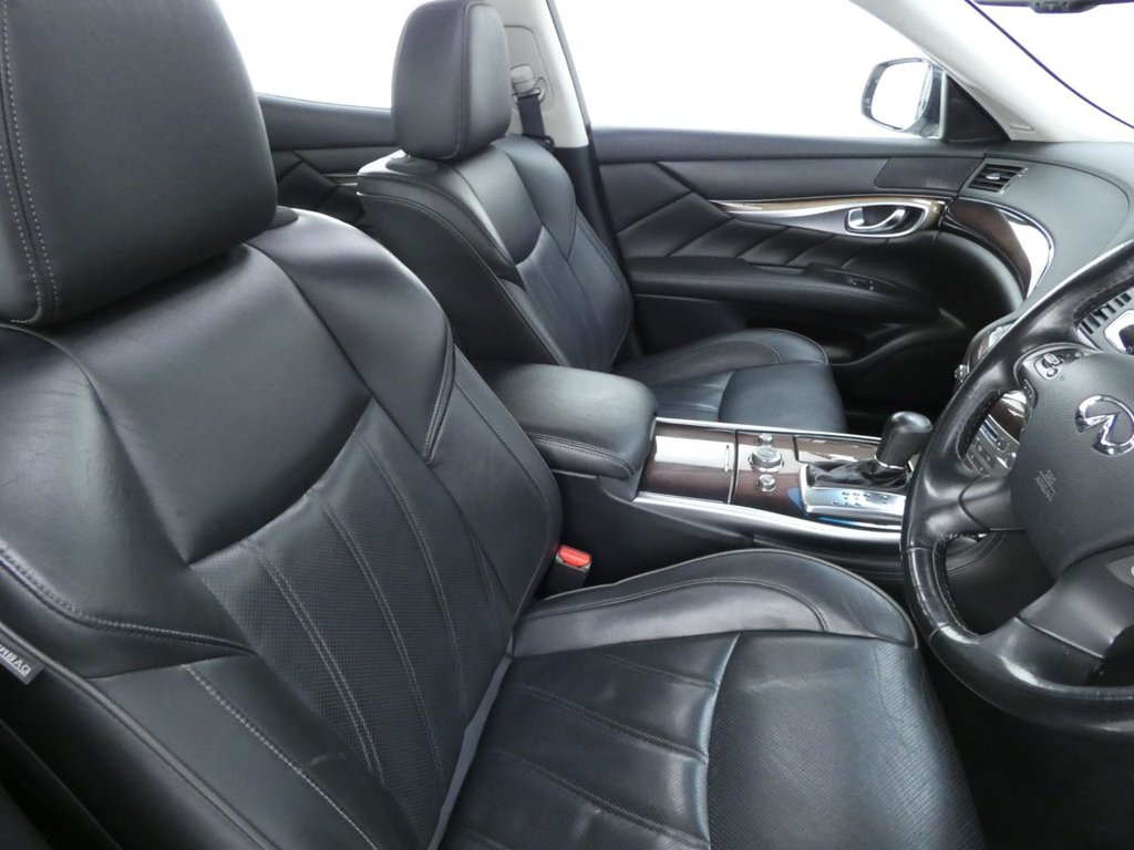 Used Infiniti Q70 2017 for sale - 75800767: Photo 12