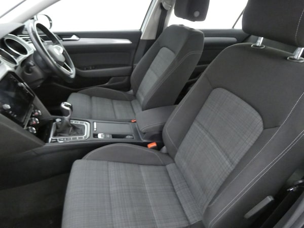 Used Volkswagen Passat 2021 for sale - 75800061: Photo 22