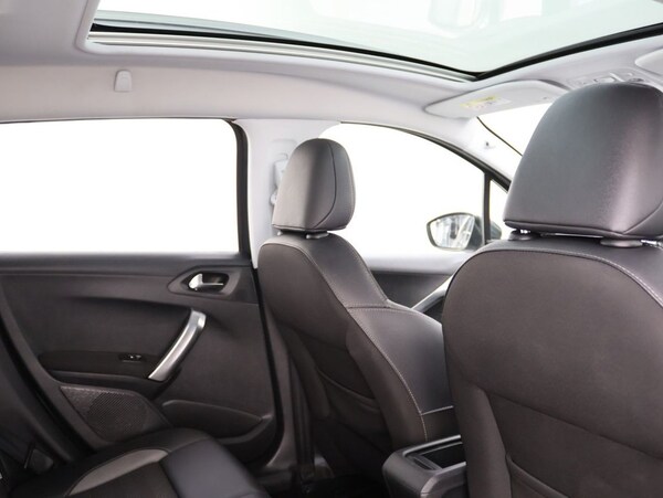 Used Peugeot 2008 2019 for sale - 75999034: Photo 2