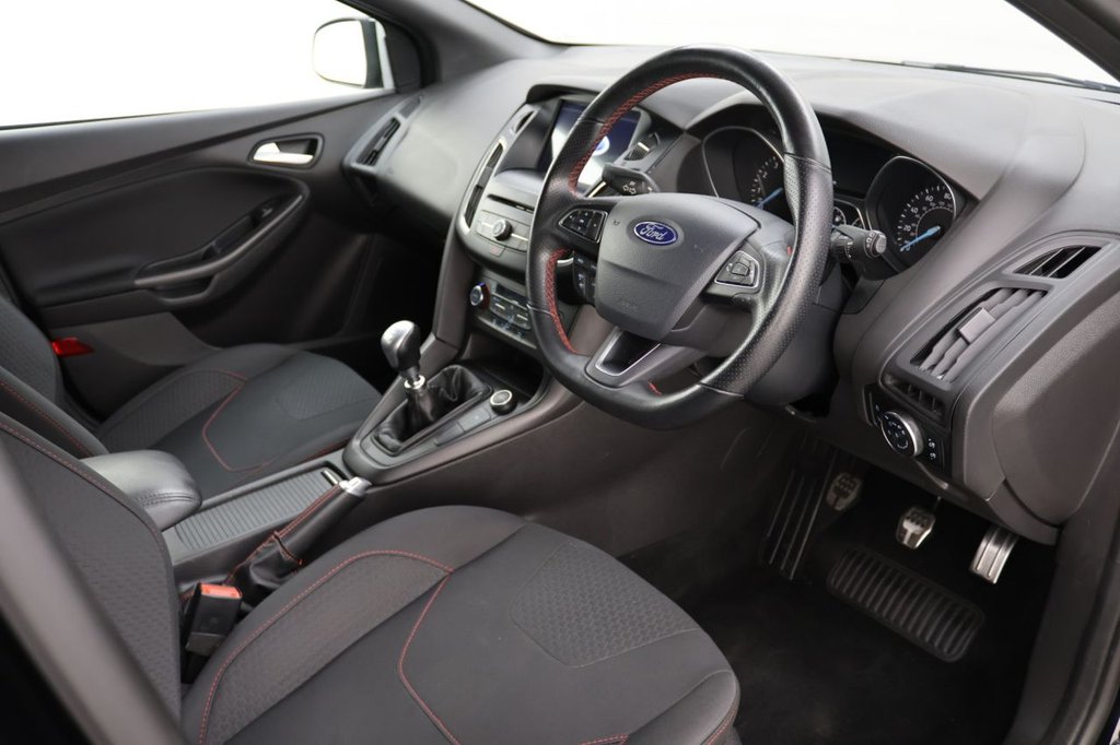 Used Ford Focus 2018 for sale - 76038590: Photo 12