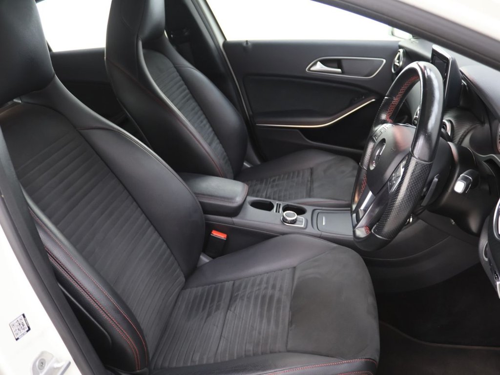 Used Mercedes-Benz A-Class 2015 for sale - 76481669: Photo 12