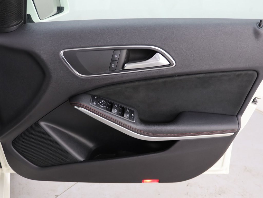 Used Mercedes-Benz A-Class 2015 for sale - 76481669: Photo 26