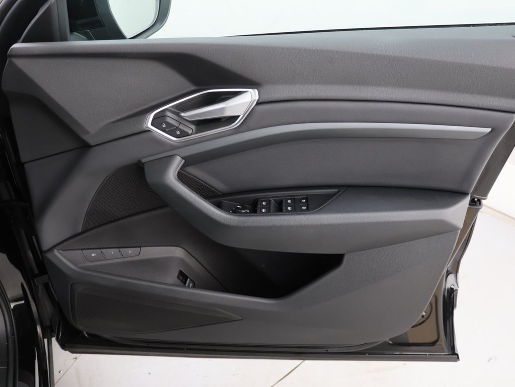 Used Audi e-tron 2021 for sale - 76256497: Photo 27