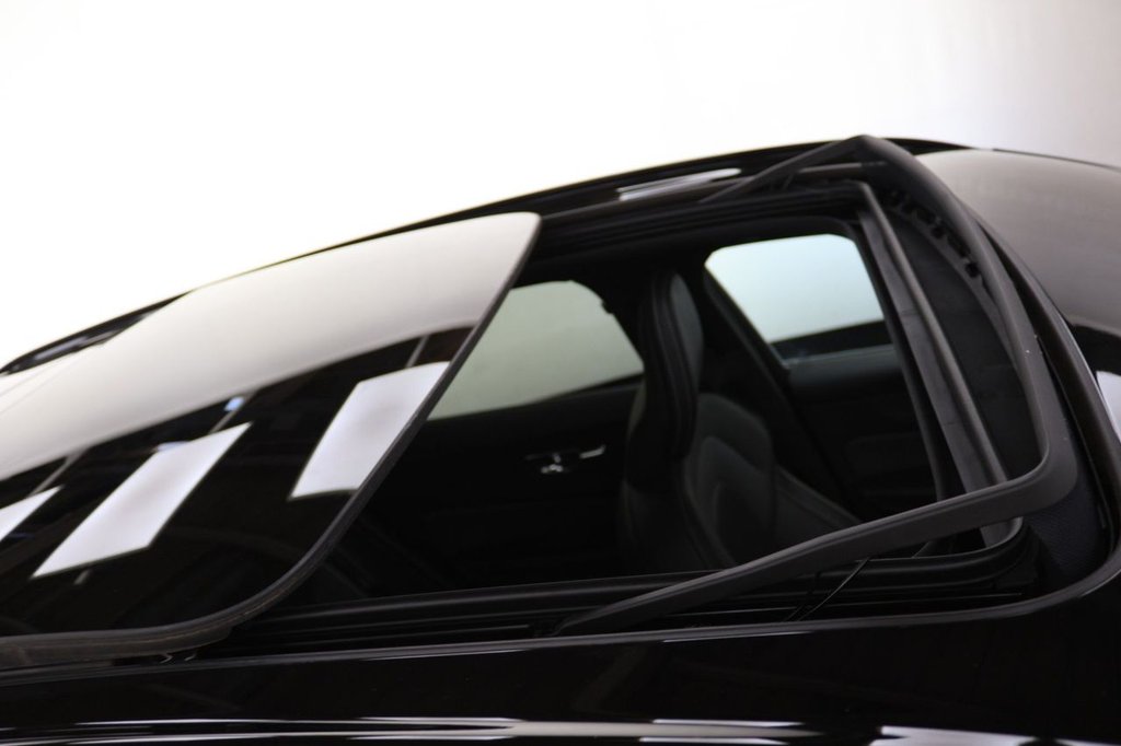 Used Volvo XC60 2019 for sale - 77152891: Photo 19