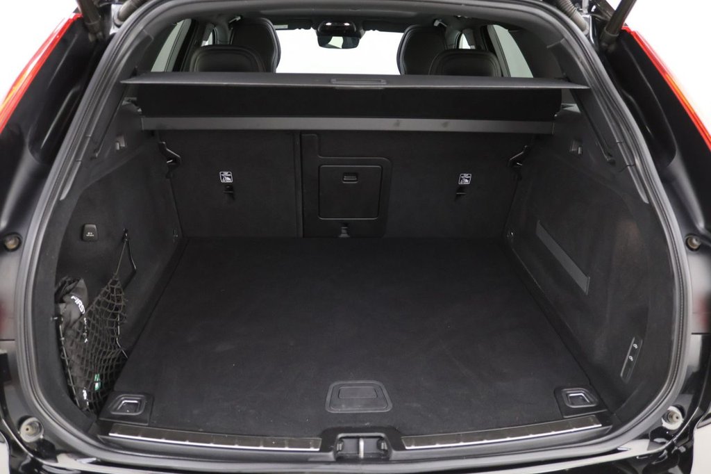 Used Volvo XC60 2019 for sale - 77152891: Photo 30