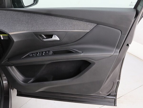Used Peugeot 5008 2020 for sale - 76118708: Photo 31