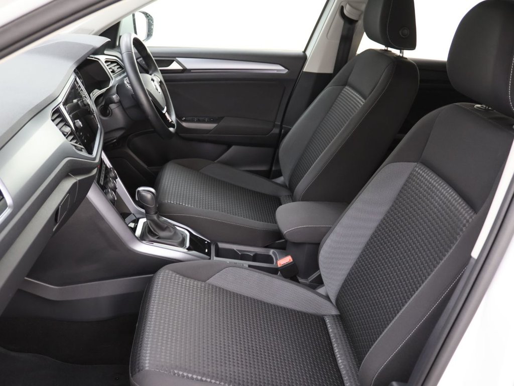 Used Volkswagen T-Roc 2022 for sale - 77703537: Photo 23