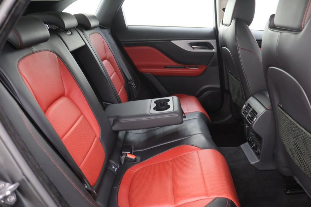 Used Jaguar F-Pace 2019 for sale - 77680302: Photo 18