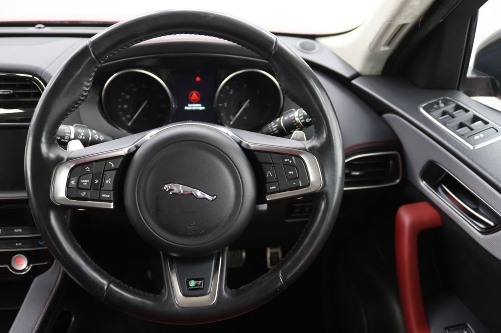 Used Jaguar F-Pace 2019 for sale - 77680302: Photo 21