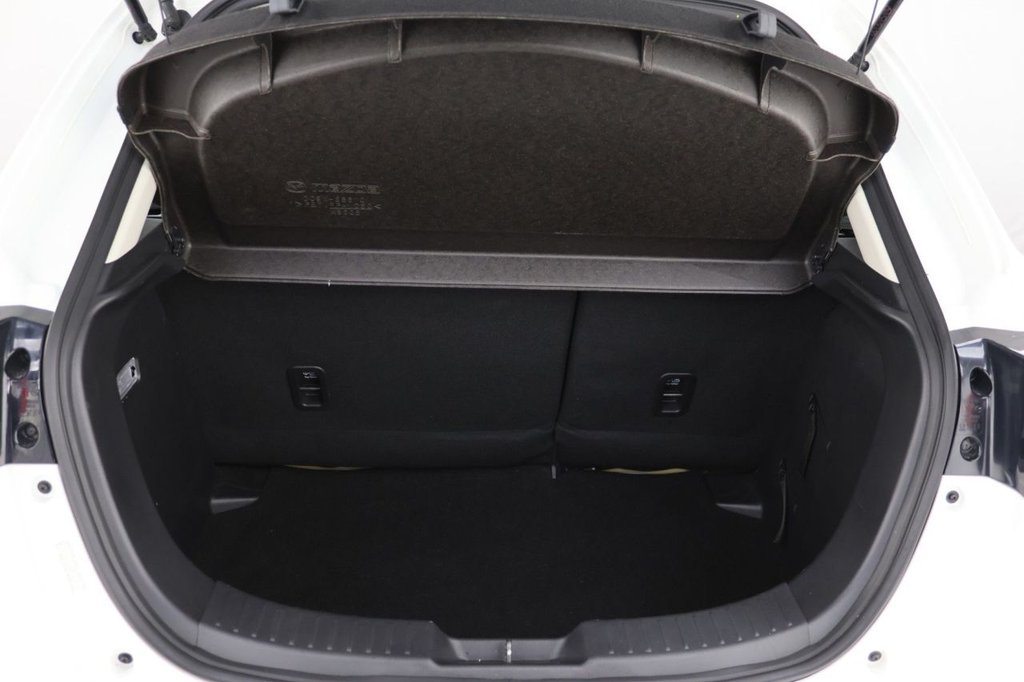 Used Mazda Mazda2 2022 for sale - 77593800: Photo 24