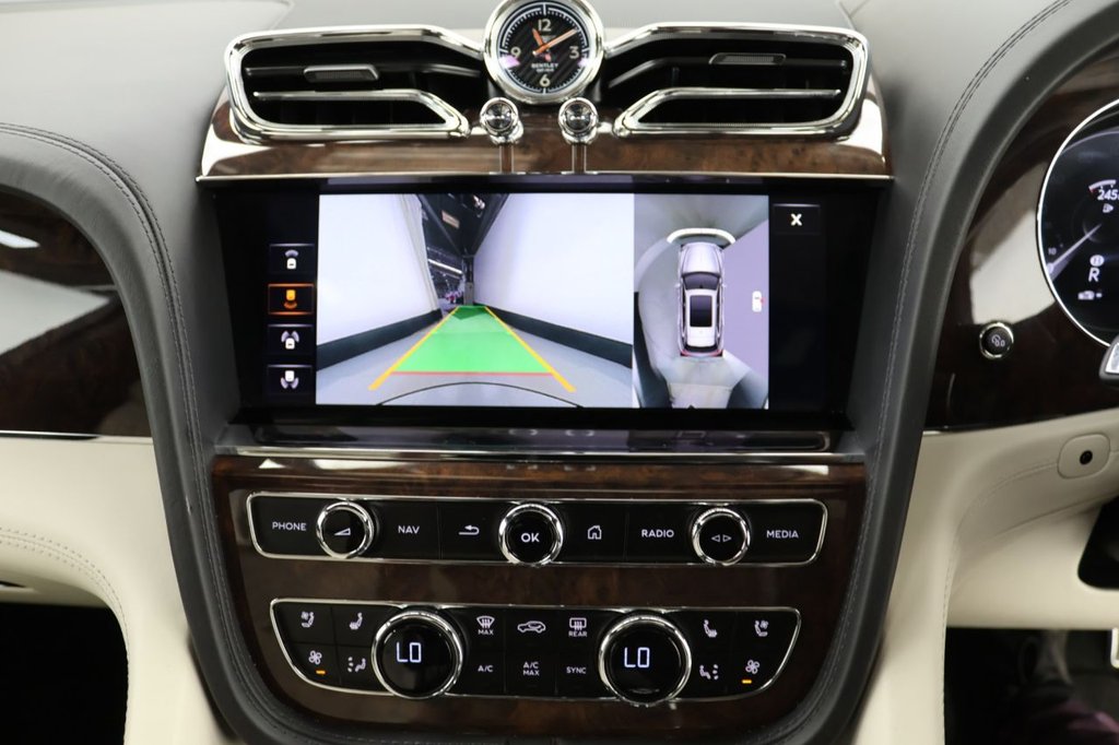 Used Bentley Bentayga 2021 for sale - 76950123: Photo 17