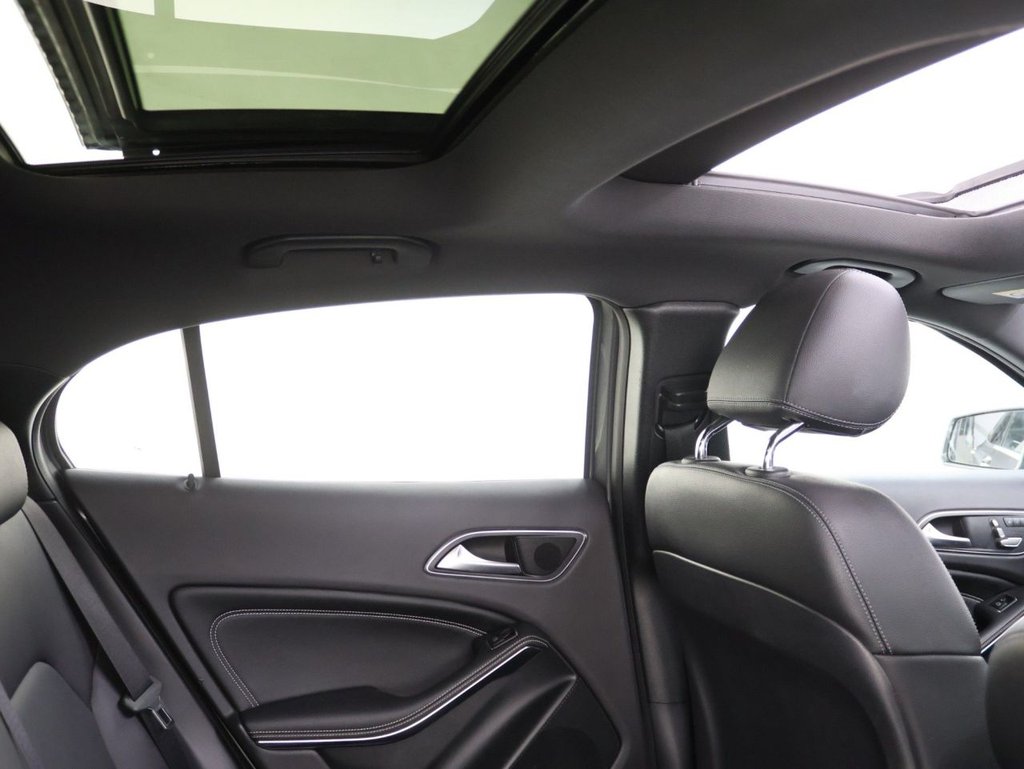 Used Mercedes-Benz GLA 2019 for sale - 78017247: Photo 2