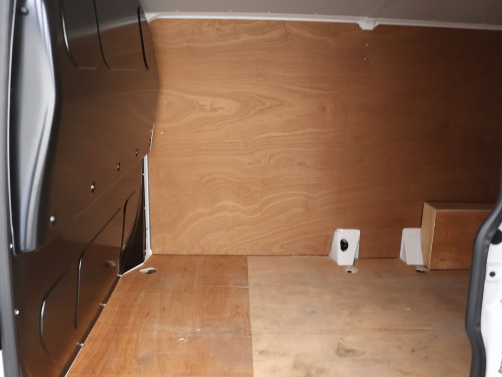 Used Volkswagen Transporter 2021 for sale - 77165904: Photo 19