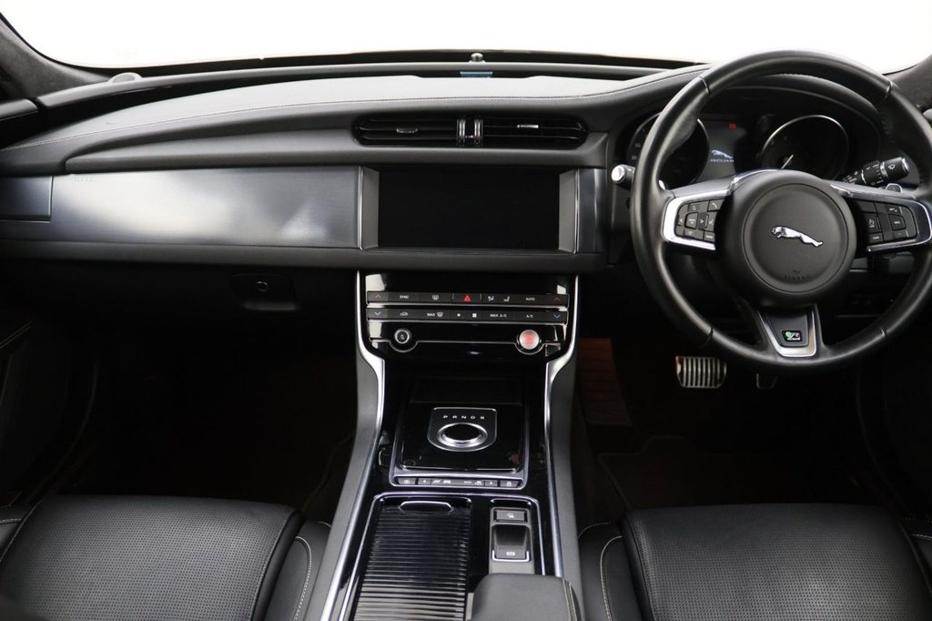 Used Jaguar XF 2019 for sale - 77557808: Photo 19