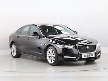 Used Jaguar XF 2019 for sale - 77557808: Photo