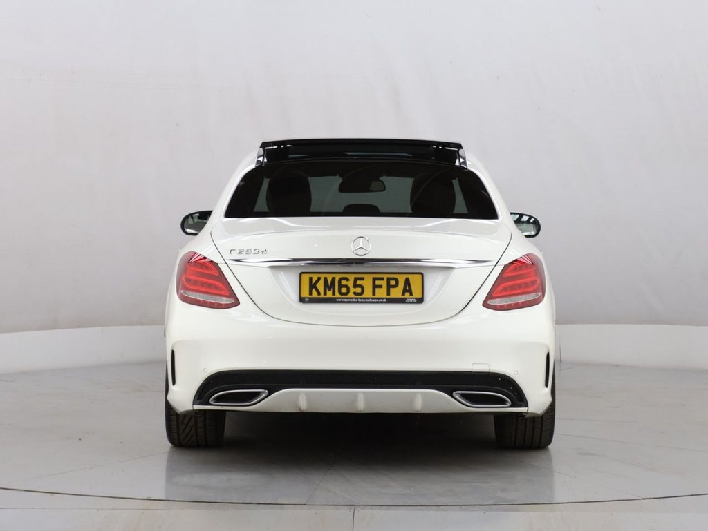 Used Mercedes-Benz C Class 2015 for sale - 77200043: Photo 10