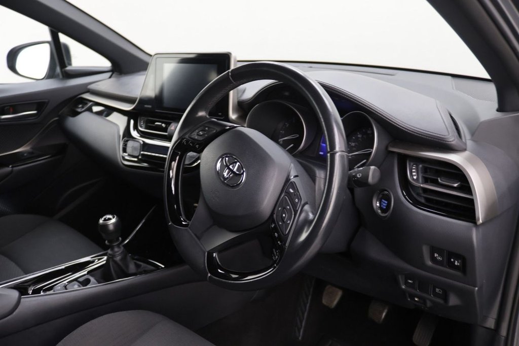 Used Toyota C-HR 2019 for sale - 78056214: Photo 10