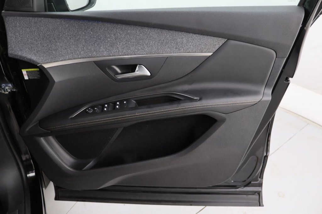 Used Peugeot 3008 2018 for sale - 78068721: Photo 27