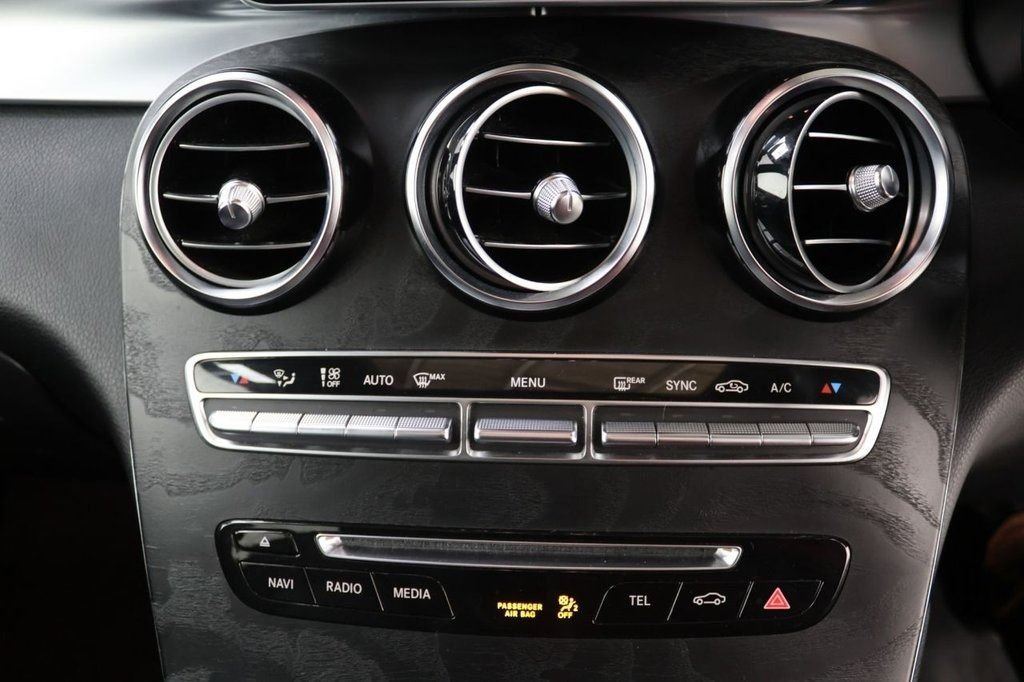 Used Mercedes-Benz GLC 2018 for sale - 76323092: Photo 14