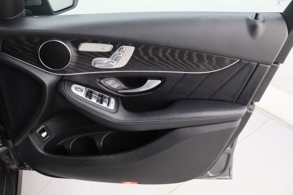 Used Mercedes-Benz GLC 2018 for sale - 76323092: Photo 30