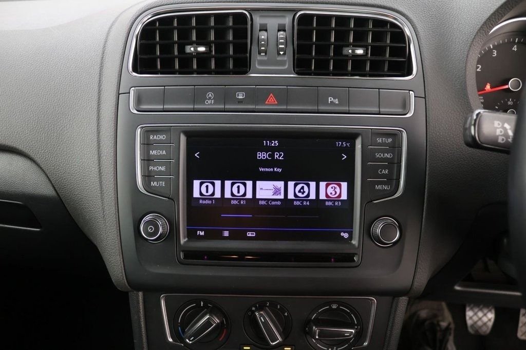 Used Volkswagen Polo 2017 for sale - 76454007: Photo 12