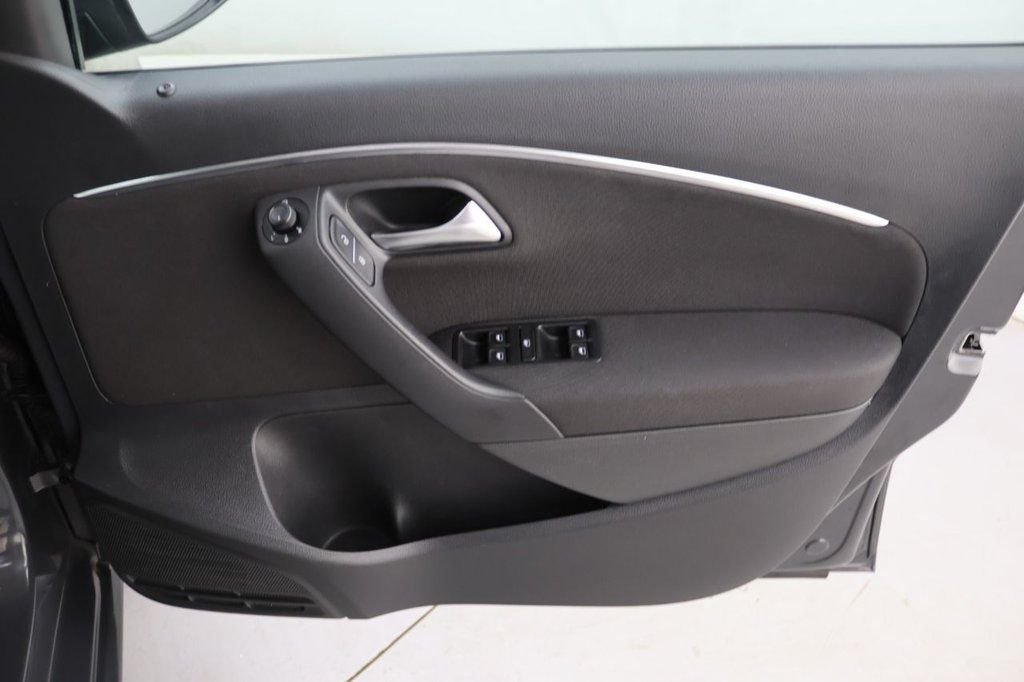 Used Volkswagen Polo 2017 for sale - 76454007: Photo 23