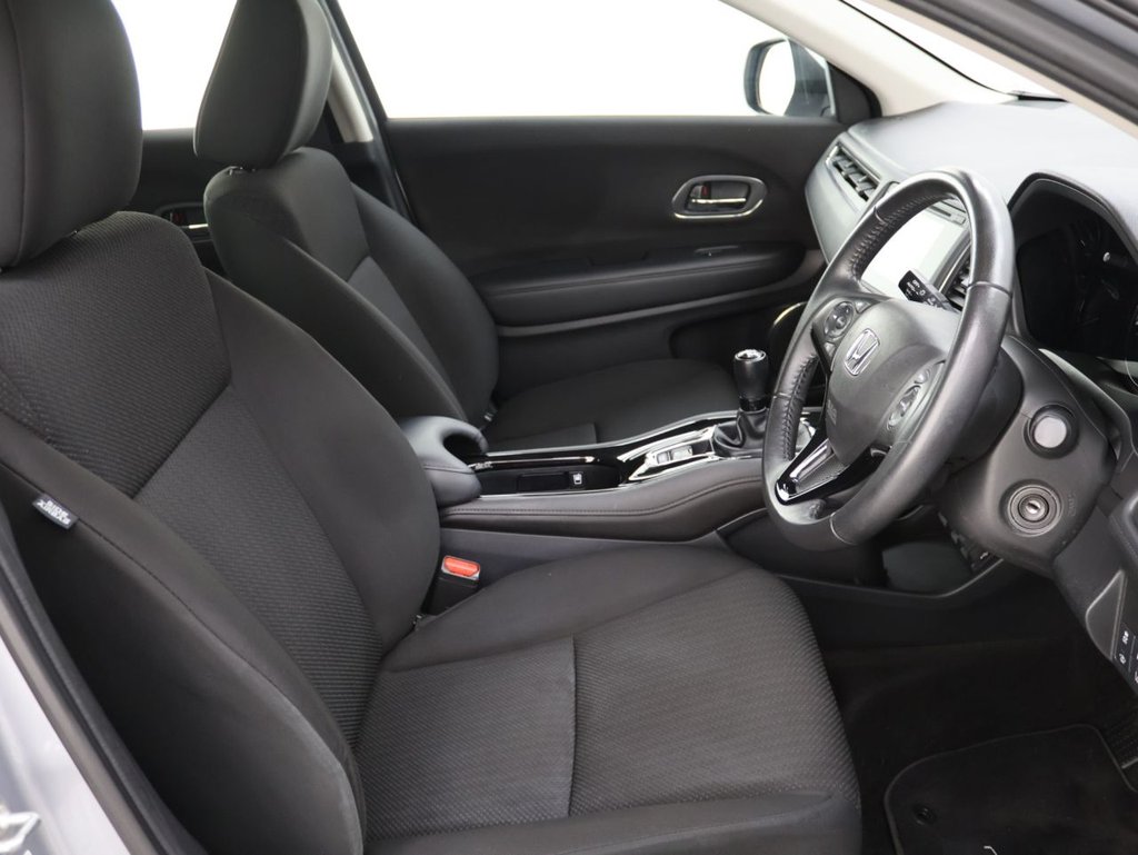 Used Honda HR-V 2018 for sale - 76303516: Photo 12