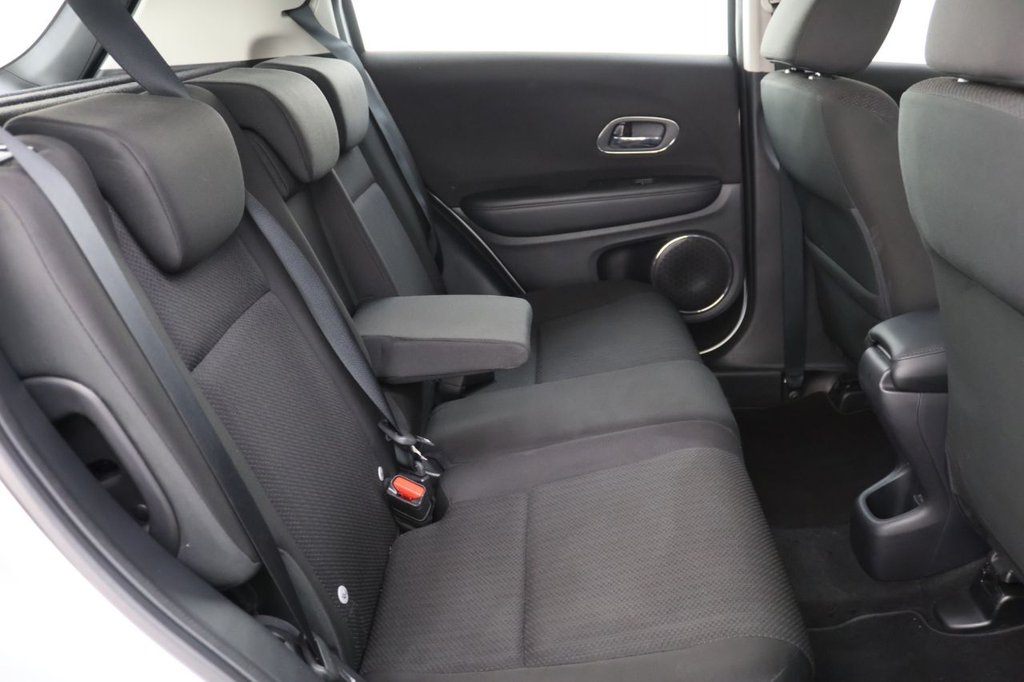 Used Honda HR-V 2018 for sale - 76303516: Photo 16